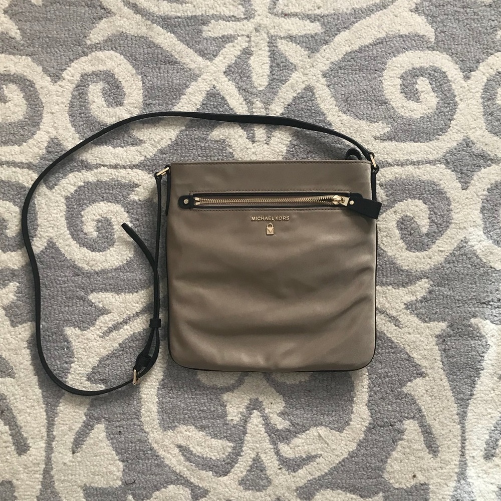MICHAEL Michael Kors Crossbody